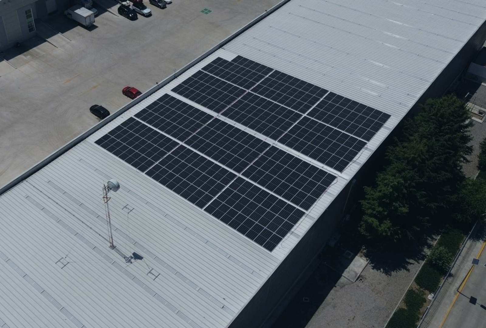 paneles solares en la industria